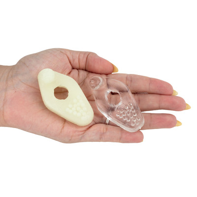 Anel Peniano Flexível com Cerdas Estimuladoras e Mini Plug - La Pimienta | 6,7 x 1,7 cm | Cores Sortidas