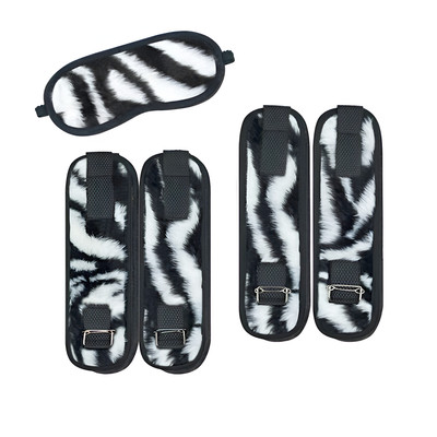 Foto 6 do produto Kit Bondage em Pelúcia com Algemas, Tornozeleiras e Venda - La Pimienta Sado | Disponível em 5 Cores