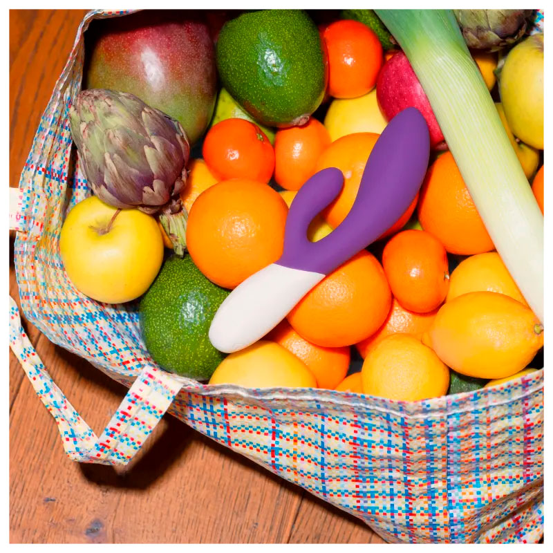 Vibrador Recarregável com Estimulador de Clítoris, Ponto G Todo em Silicone com 12 Modos de Vibrações e Controle de Intensidade - LELO Ina Wave 2 | Disponível em 3 Cores - 11