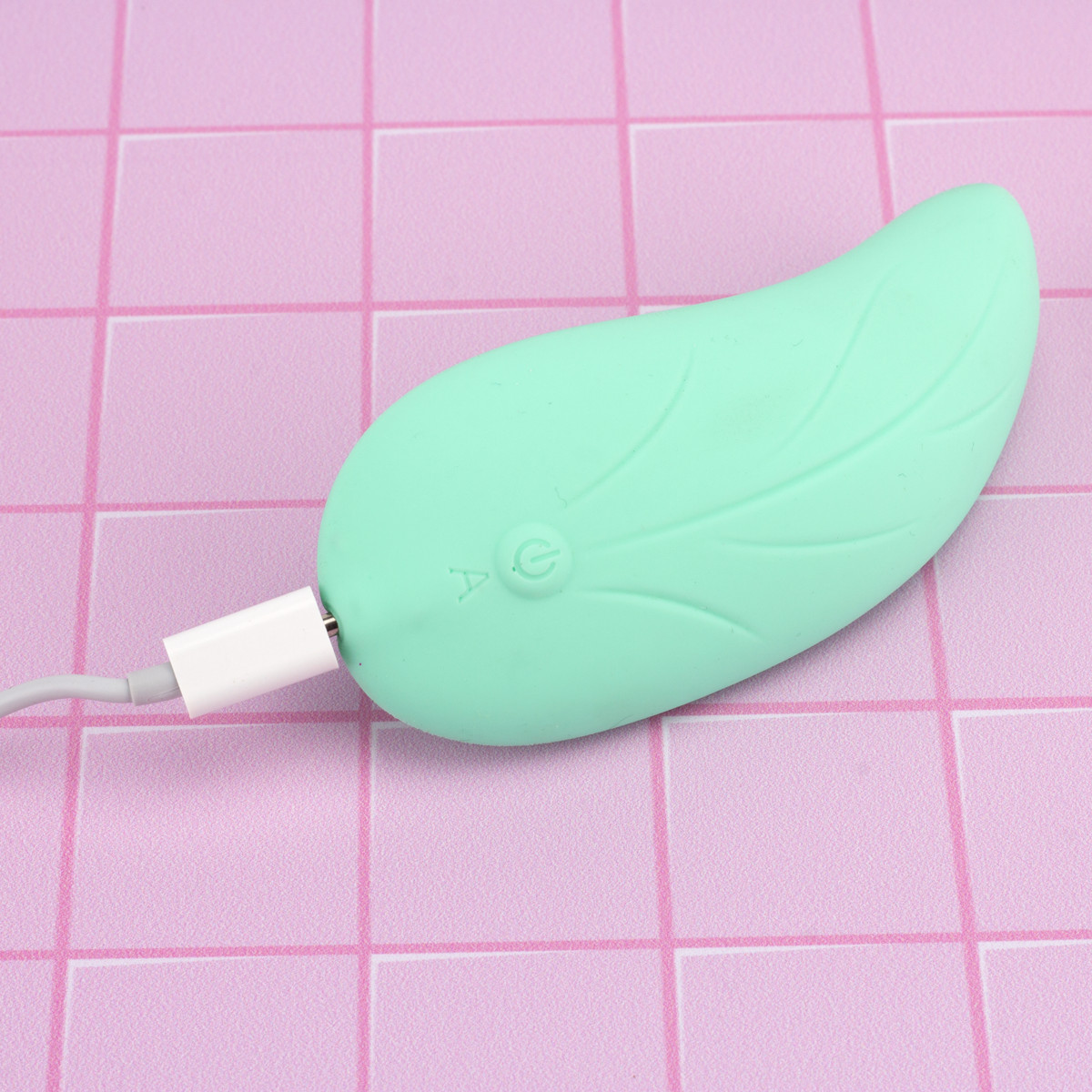 Vibrador Massageador para Calcinha em Silicone com Forma de Folha e 8 Modos de Vibrações - Libo Lina | 9,5 x 4,3 cm | Disponível em 2 Cores - 3