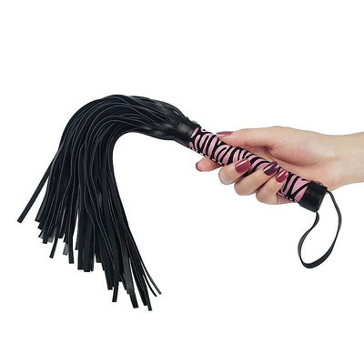 Foto 1 do produto Lovetoy Whip Me Baby - Chicote com Tiras Diversas em Couro Sintético - 25 cm | Cor: Rosa