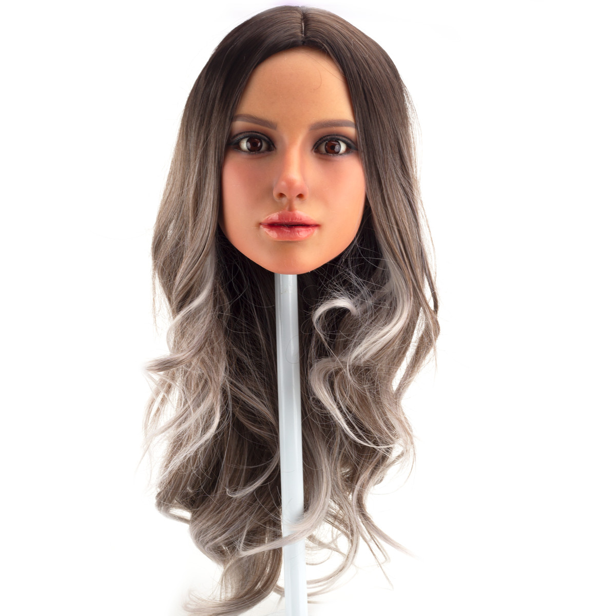 Luna - Boneca Realística em Silicone com Cabelos Longos, Olhos Castanhos, Seios Médios, Vértebras em Aço e Demais Acessórios - IronTech Doll | 42 kg e 164 Metros de Altura - 9