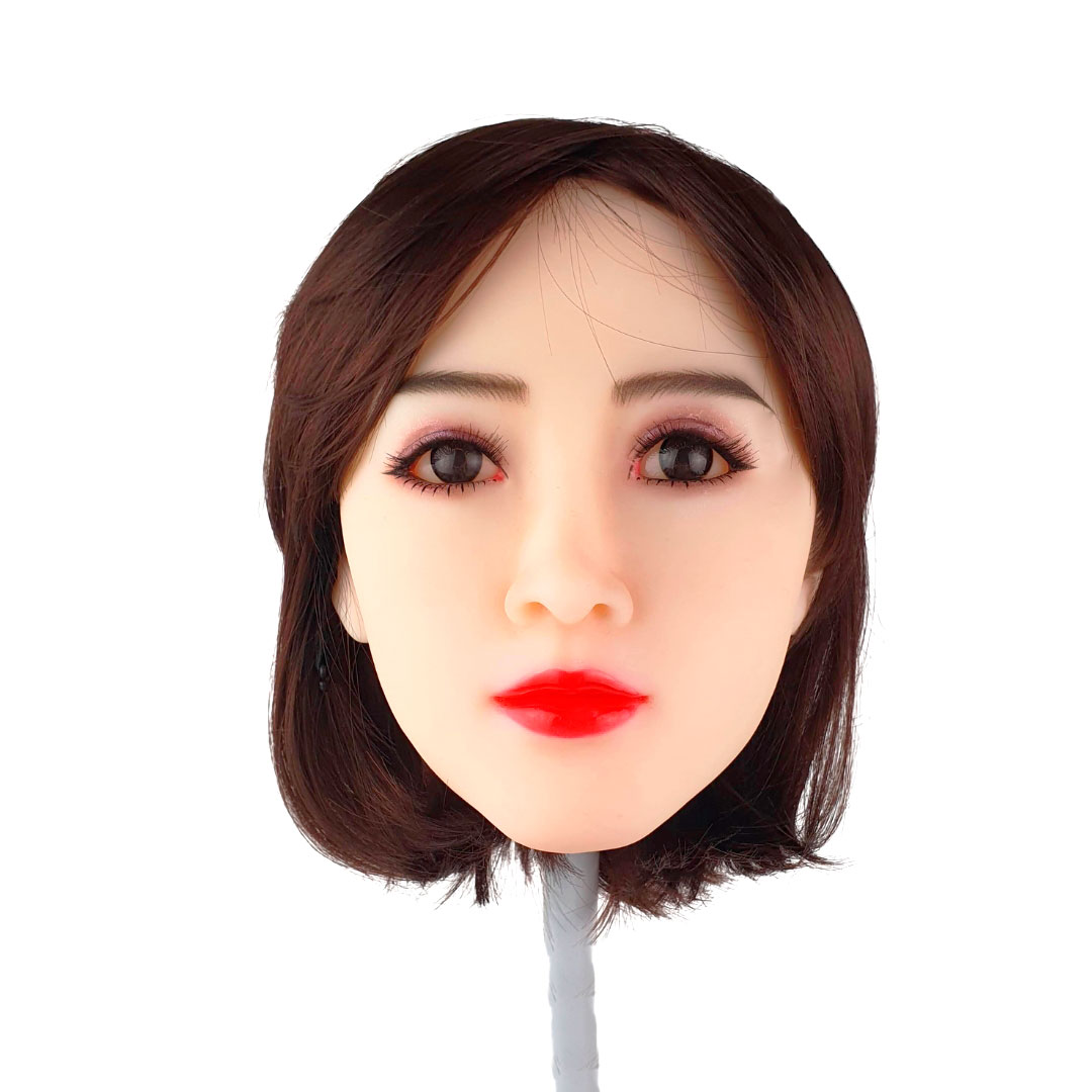 Lupita - Boneca Realística em TPE com Pele Branca, Cabelo Castanho Escuro longo, Olhos Castanhos, Seios Fartos, Vértebras em Aço e Acessórios - 43,5 Kg e 1,63 Metros de Altura - 8