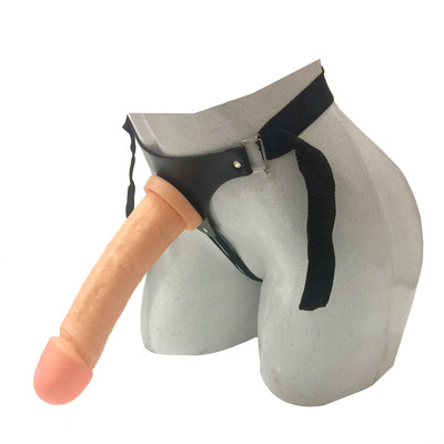 Foto 1 do produto Cinta Peniana com Pênis Realístico em Silicone com Glande Definida e Base Achatada - Magic Sexy | 22 x 5 cm