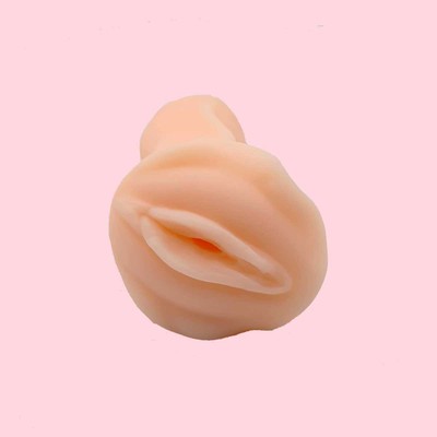 Foto 3 do produto Masturbador Masculino em Forma de Vagina com Lábios Pequenos em Cyberskin - Youvibe Maig | 12,5 x 4,5 cm