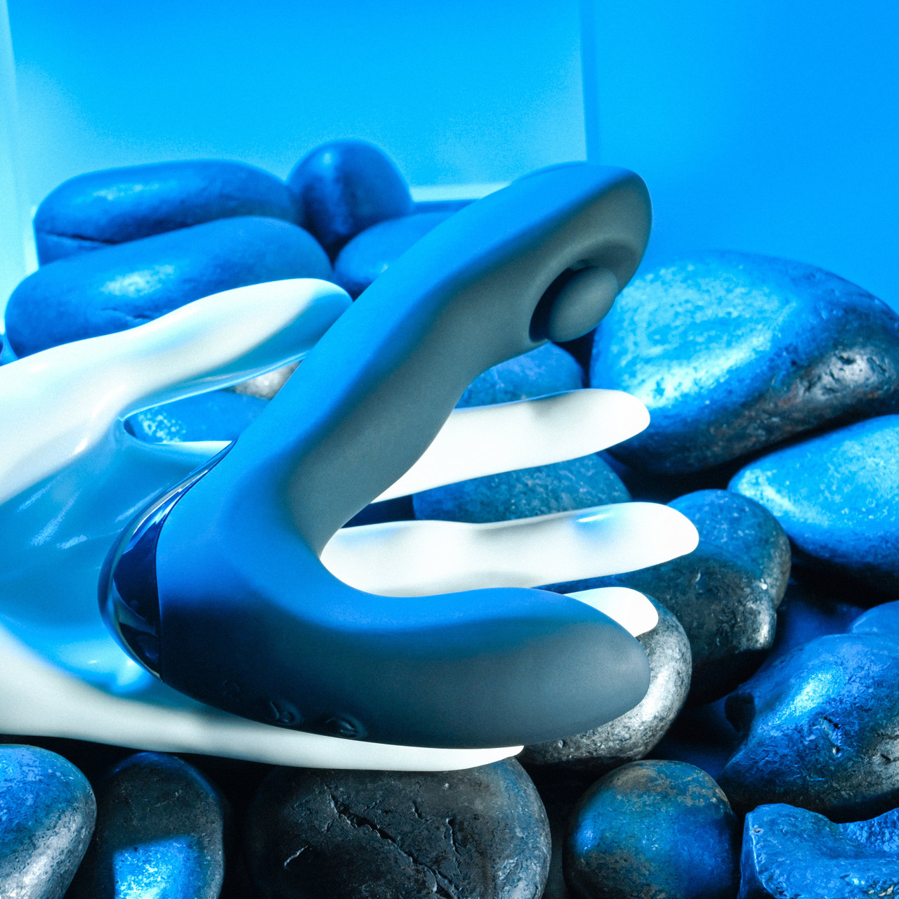 Massageador de Próstata e Períneo em Silicone com 10 Modos de Vibração, 2 Motores e Controle Remoto Sem Fio e Carregamento Via Cabo USB - Zero Tolerance Tap It | 11 x 3,2 cm - 3