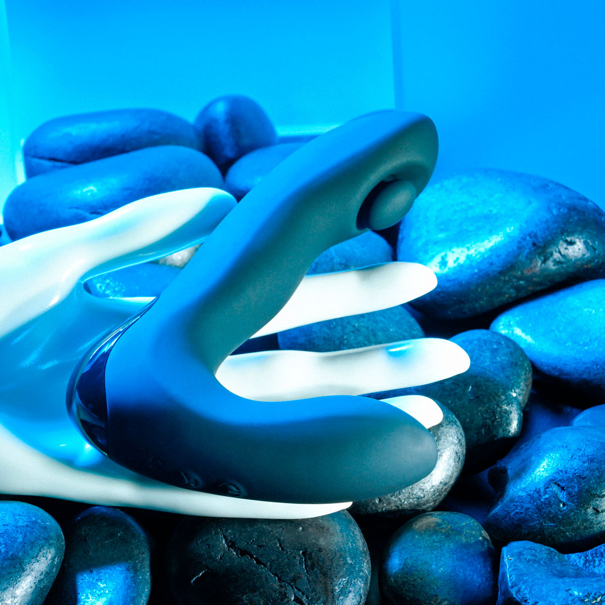 Massageador de Próstata e Períneo em Silicone com 10 Modos de Vibração, 2 Motores e Controle Remoto Sem Fio e Carregamento Via Cabo USB - Zero Tolerance Tap It | 11 x 3,2 cm - 4