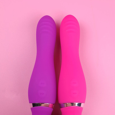 Foto 3 do produto Massageador Recarregável, em Silicone com 9 Modos de Vibração e Resistente à Água - Duo Head | 21 x 4 cm | Disponível em 2 Cores