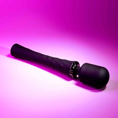 Foto 3 do produto Massageador em Silicone Aveludado com 10 Modos de Vibração, 3 Níveis de Velocidade, Resistente à Água e Recarregável - Evolved Playboy Pleasure Royal Wand