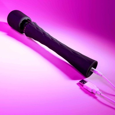 Foto 4 do produto Massageador em Silicone Aveludado com 10 Modos de Vibração, 3 Níveis de Velocidade, Resistente à Água e Recarregável - Evolved Playboy Pleasure Royal Wand
