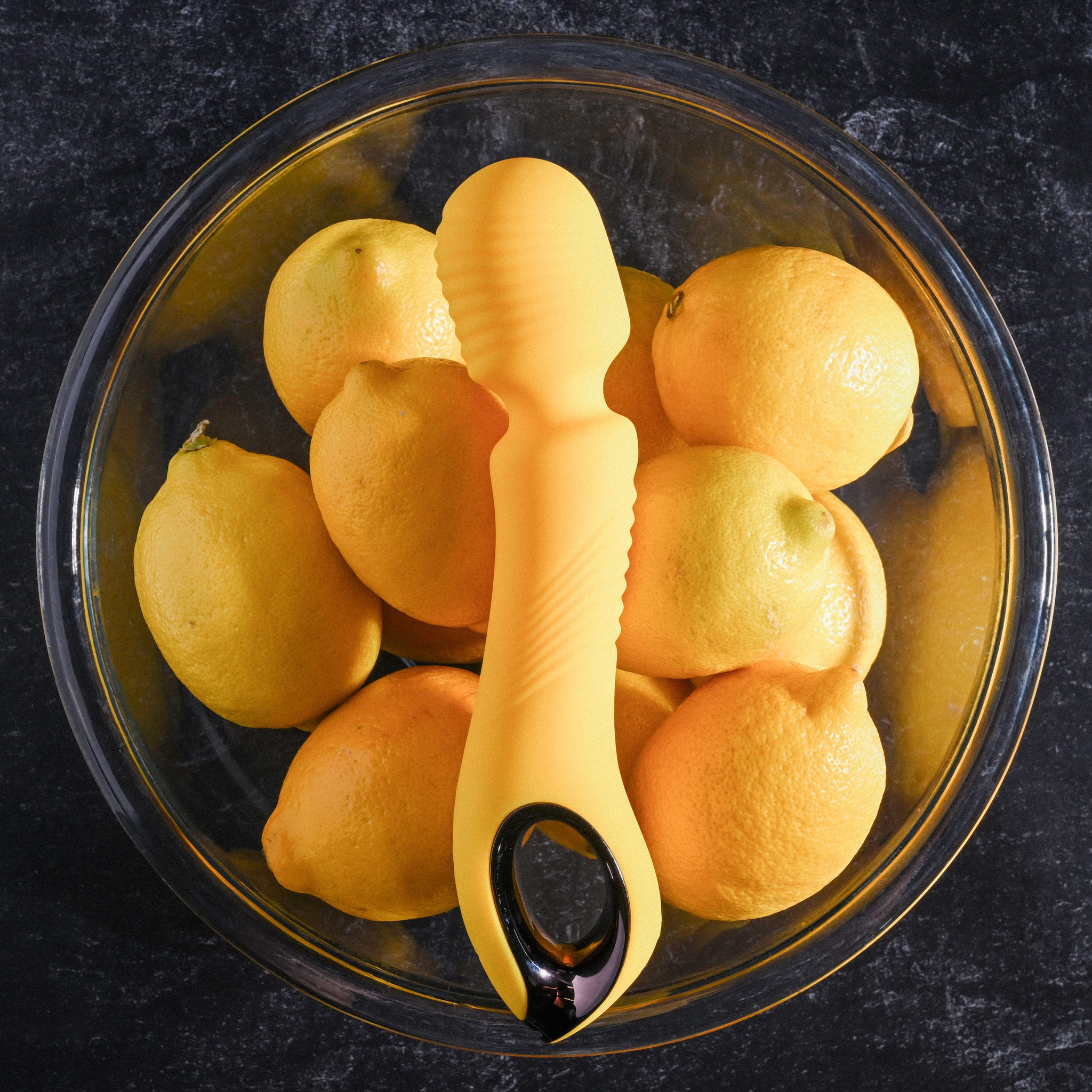 Massageador em Silicone Macio, Motor Turbo-Boost, 10 Modos de Vibração, Resistente à Água e Recarregável - Evolved Buttercup - 2