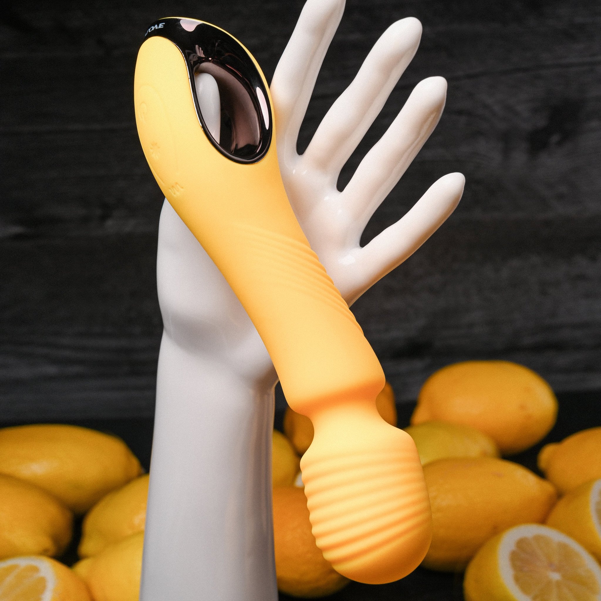 Massageador em Silicone Macio, Motor Turbo-Boost, 10 Modos de Vibração, Resistente à Água e Recarregável - Evolved Buttercup - 6