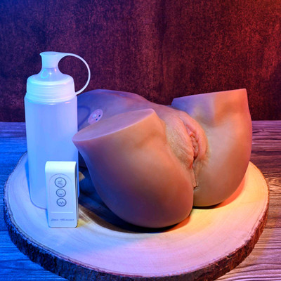 Foto 5 do produto Masturbador com Cintura, Vagina e Ânus Penetráveis em TPE com 5 Modos de Vibração, Suções e Controle Remoto Sem Fio - Zero Tolerance Rear Beauty | 26 x 21 cm | Disponível em 2 Cores