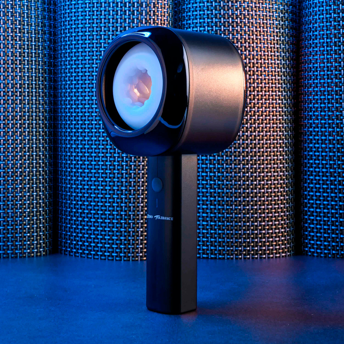 Masturbador com Design Ergonômico, 3 Velocidades de Movimento Vai e Vem, Recarregável e Resistente à Água - Zero Tolerance Let It Slide - 4