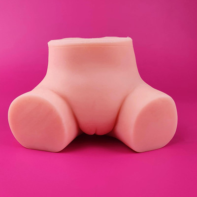 Foto 2 do produto Masturbador no Formato Bumbum Empinado com Vagina e Ânus Penetráveis, Canal Interno Texturizado e Cápsula Vibratória Multivelocidade - Passion Lady Flower Baby | 15 x 20 cm