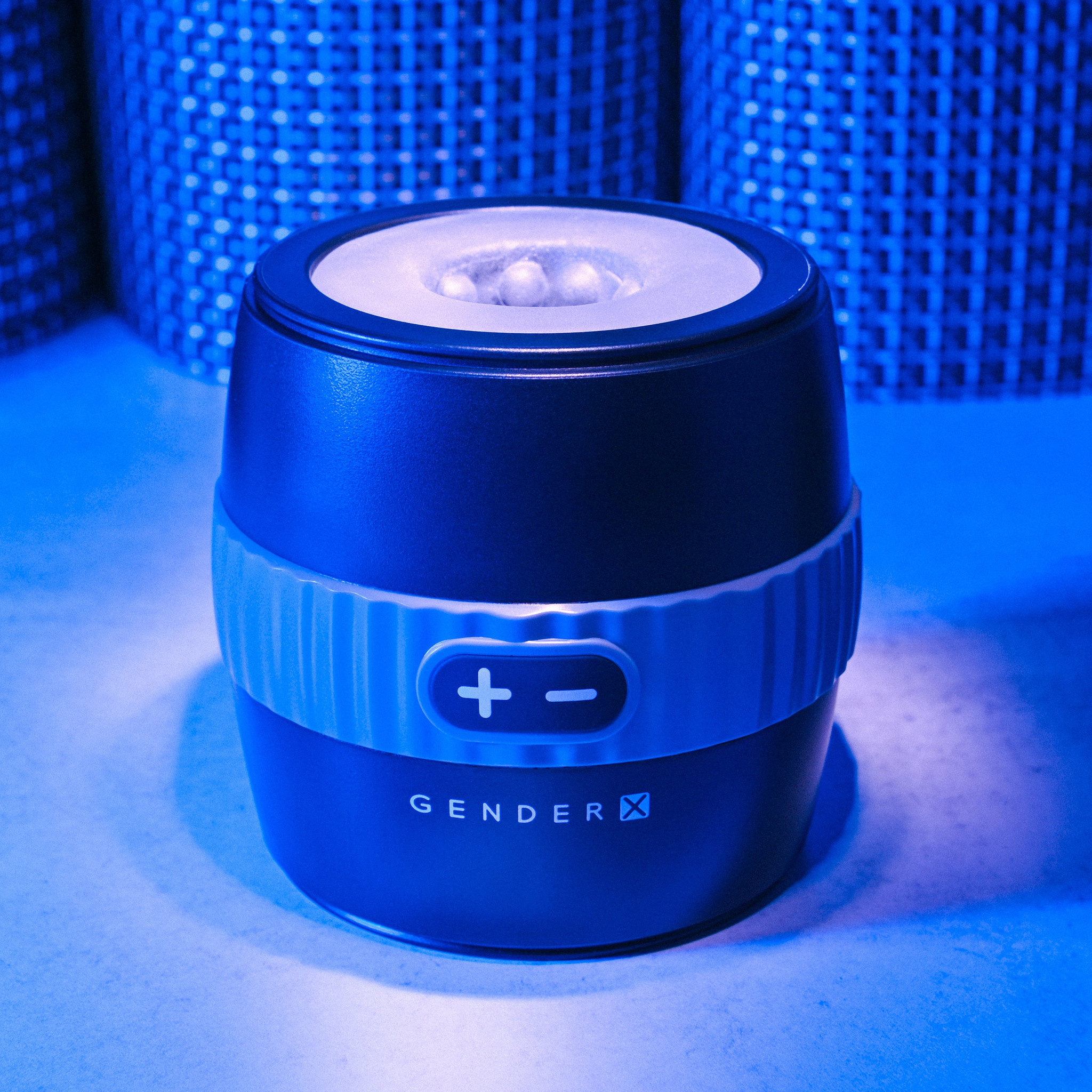 Masturbador Recarregável no Formato de Copo Vazado com Textura Interna e 12 Modos de Vibração - Gender X Barrel Of Fun | 8,5 x 3,5 cm - 3