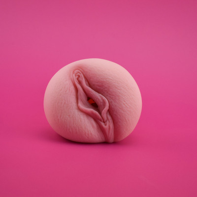 Masturbador com Vagina em Cyberskin, Função Sucção, 9 Modos de Vibração e Carregamento Via USB - S-hande Max Kit | 13 x 3,5  cm