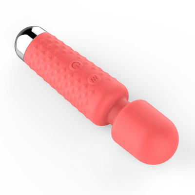 Foto 6 do produto Mini Massageador Corporal em Silicone com 16 Modos de Vibração e Carregamento Via Cabo USB - YouVibe | 12,5 x 3 cm | Disponível em 3 Cores