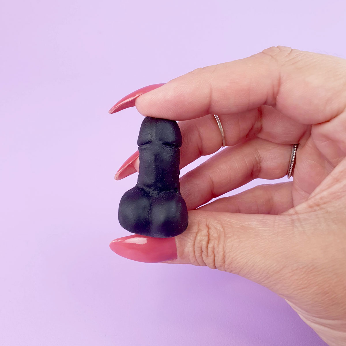 Mini Pênis Erótico com Glande e Escroto Black - FestaChic | 4 x 1,3 cm - 4