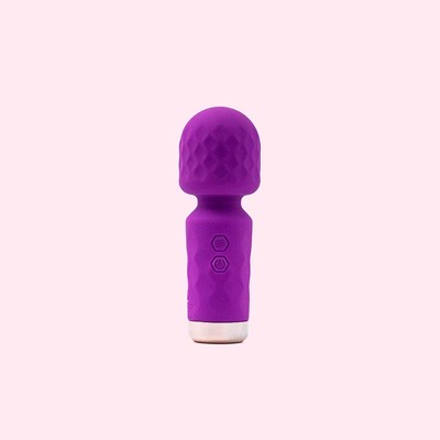 Foto 3 do produto Mini Vibrador Massageador em Silicone com Texturas, 10 Modos de Vibração e Recarregável via USB - Hero | 11,5 x 3,9 cm | Disponível em 5 Cores