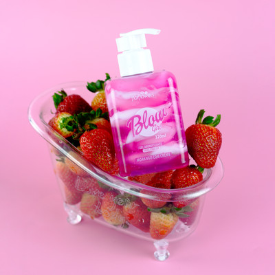Mix de Gel e Creme Beijável com Aroma Irresistível de Morango - Hot Flowers Blow Girl | 320 ml