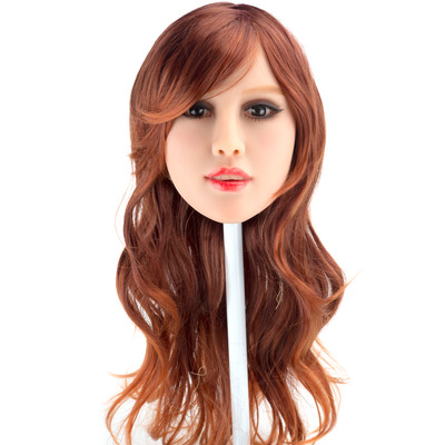 Nicolly - Boneca Realística em TPE com Pele Morena, Cabelos Ruivo, Olhos Castanhos Escuros, Seios Fartos, Vértebras em Aço e Acessórios - 55 Kg e 1,60 Metros de Altura