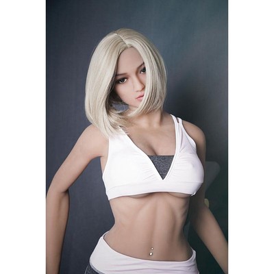 Foto 3 do produto Nina - Boneca Realística em TPE com Pele Morena, Cabelo Loiro Curto, Olhos Verdes, Seios Fartos, Vértebras em Aço e Acessórios - 39 Kg e 1,68 Metros de Altura