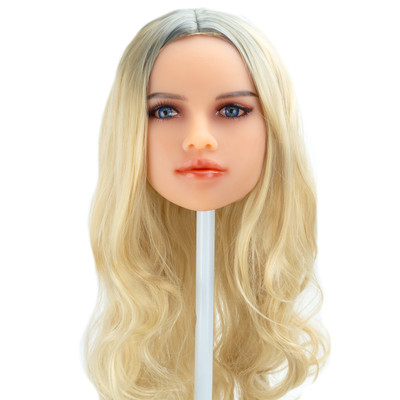 Paloma - Boneca Realística em TPE com Pele Morena, Cabelo Loiro Longo, Olhos Verdes, Seios Fartos, Vértebras em Aço e Acessórios - 47 Kg e 1,70 Metros de Altura