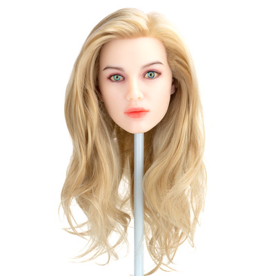 Penélope - Boneca Realística em TPE com Pele Branca, Cabelo Ruivo Longo, Olhos Azuis, Seios Fartos, Vértebras em Aço e Acessórios - 45 Kg e 1,70 Metros de Altura