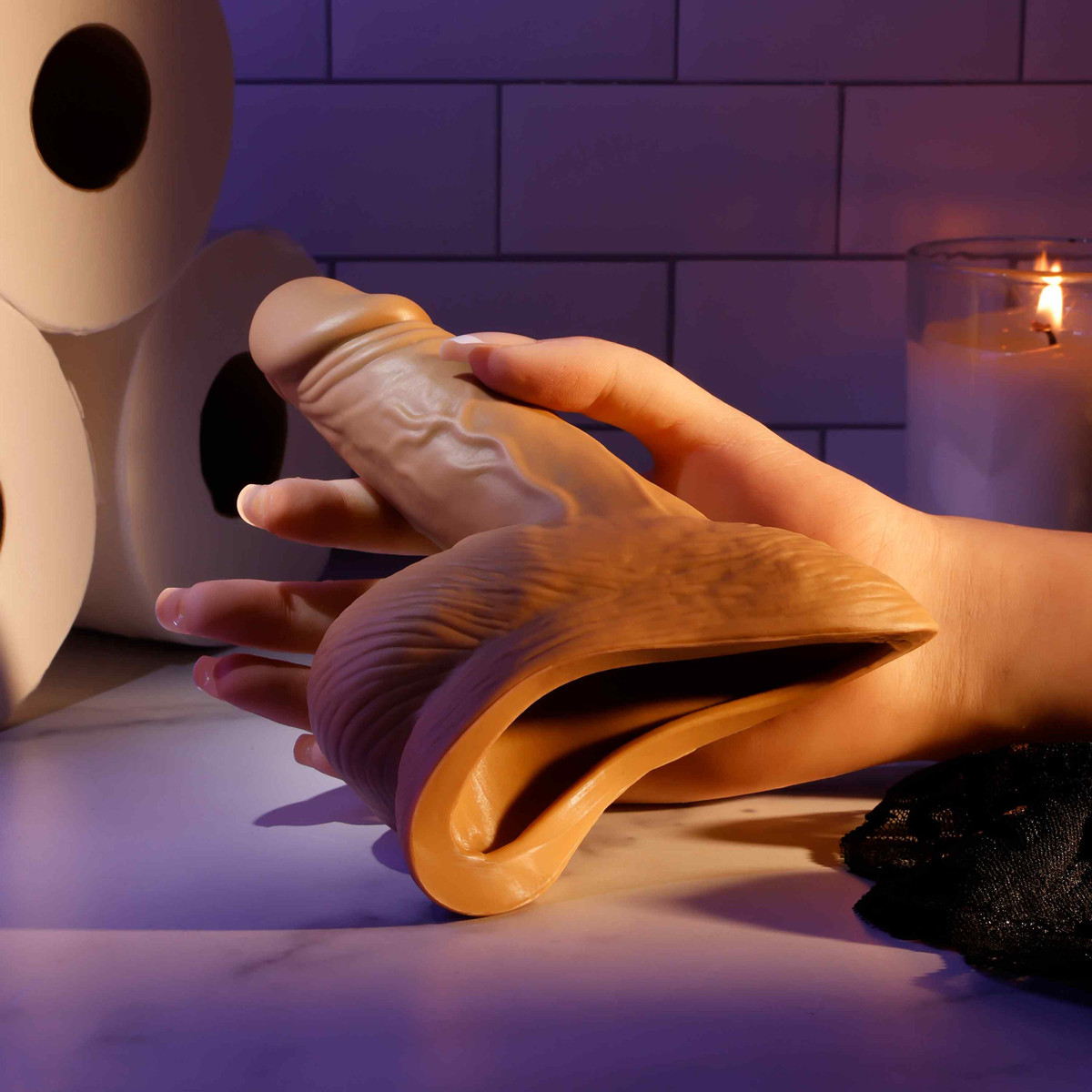 Pênis Packer Realista em Silicone com Abertura em Funil - Gender X Stand To Pee | Disponível em 3 Cores - 25