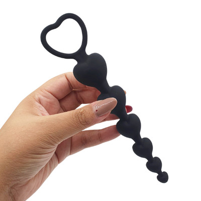 Plug Anal com 6 Esferas em Silicone Soft Touch no Formato de Coração e Alça de Segurança - SI | 15 x 3,2 cm