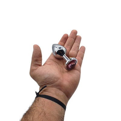 Foto 7 do produto Plug Anal Cônico "M" em Metal com Detalhe de Joia na Base - Adam & Eve Medium Gem Anal Plug | 6,8 x 3,3 cm | Disponível em 2 Cores