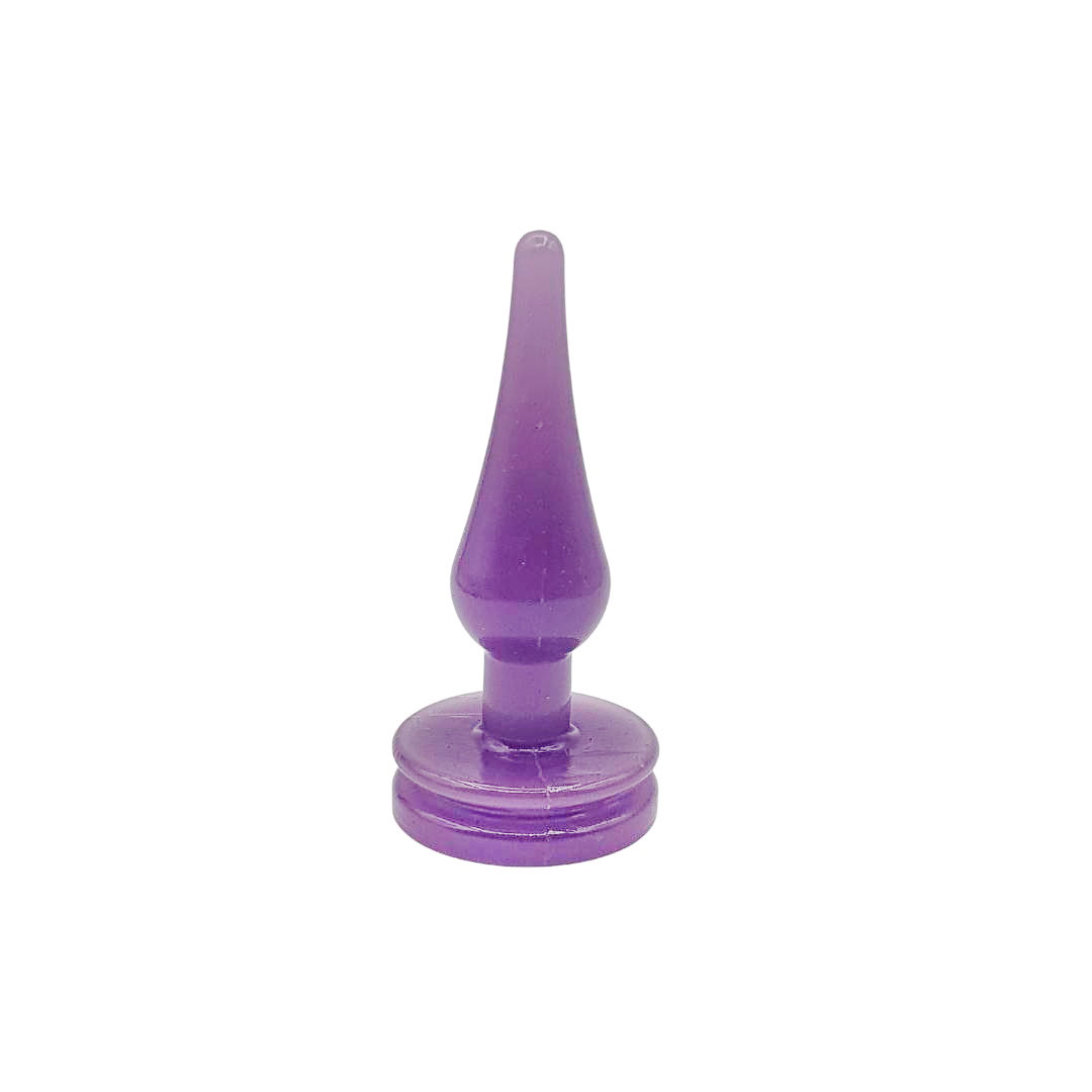 Plug Anal Cônico em Silicone, com Base Achatada na cor Roxo - InNamorata Love Items N°01 | 8,6 x 2,8 cm - 2