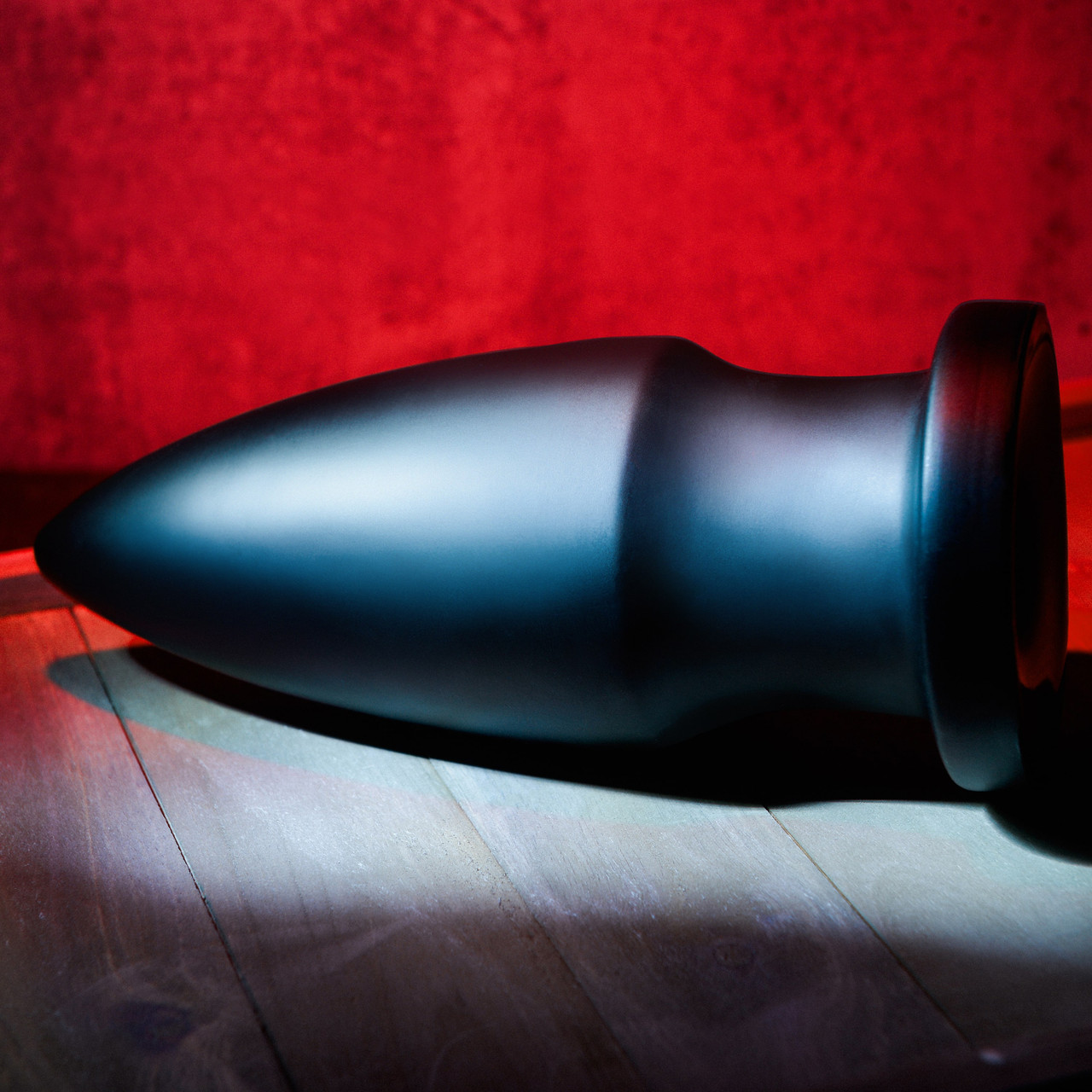 Plug Anal Gigante em Silicone no Forma de Bala - Zero Tolerance Titan | 21,5 x 8,8 cm - 2