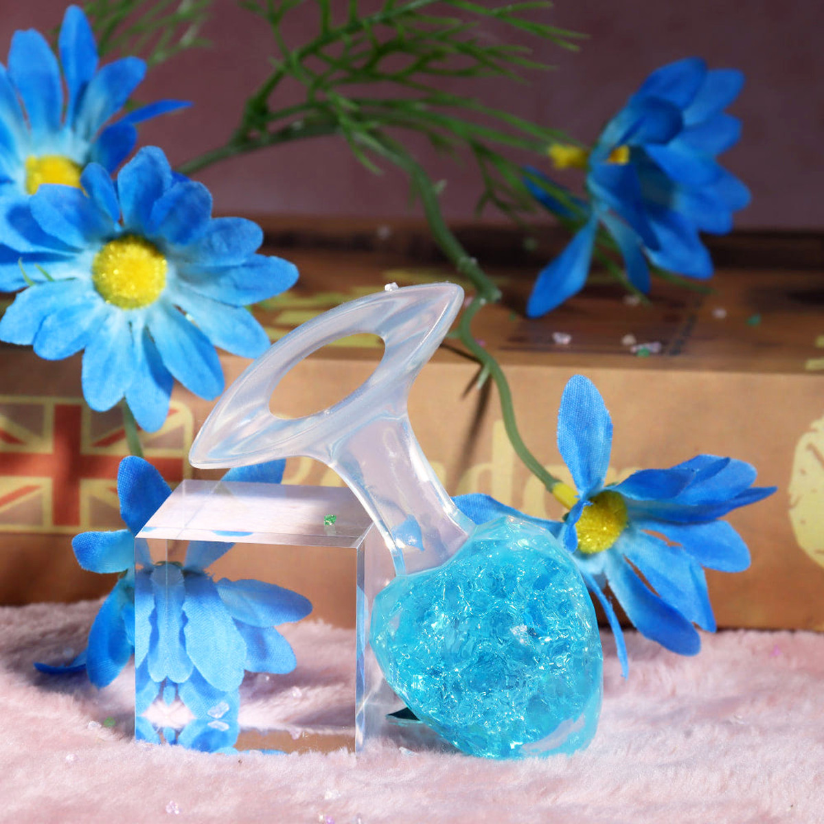 Plug Anal M em Silicone Platina, Formato Cônico com Esfera Interna e Alça de Segurança - YouVibe | 7 x 3,8 cm | Disponível em 5 Cores - 8