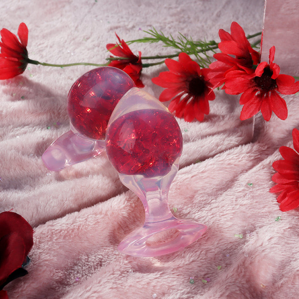 Plug Anal M em Silicone Platina, Formato Cônico com Esfera Interna e Alça de Segurança - YouVibe | 7,2 x 4 cm | Disponível em 6 Cores - 24