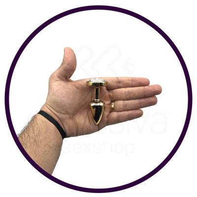 Plug Anal "P" em ABS Atóxico com Formato Cônico e Detalhes de Jóias Cravejado - Hard Less | 5,4 x 2,6 cm | Disponível em 14 Cores