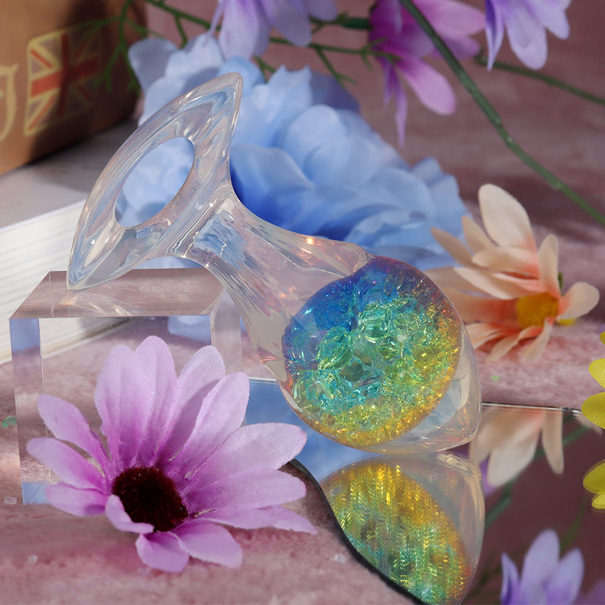 Plug Anal P em Formato Cônico, Silicone Platina com Esfera interna e Alça de Segurança - YouVibe | 6,5 x 3,3 cm | Disponível em 6 Cores - 12