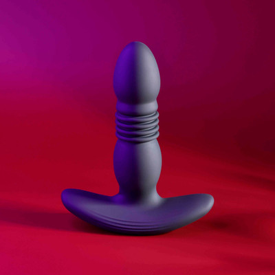 Foto 3 do produto Plug Anal em Silicone com 10 Movimentos Vai e Vem, Controle Remoto sem Fio e Recarregável - Evolved Playboy Pleasure Trust The Thrust | 12 x 3,2 cm