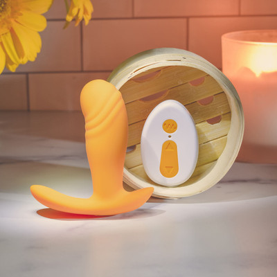 Foto 1 do produto Plug Anal em Silicone com Glande, 6 Modos de Vibração, 2 Níveis de Intensidade, Controle Remoto Sem Fio, Resistente à Água e Recarregável - Evolved Creamsicle | 7 x 2,8 cm