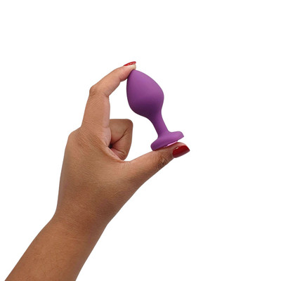 Plug Anal em Silicone no Tamanho "M" com Pedra Brilhante na Base no Formato de Coração - SI | 6,5 x 3,4 cm | Disponível em 4 Cores