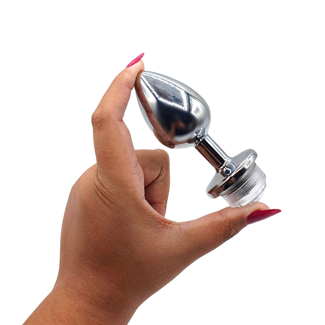 Plug Anal no Tamanho ''G'' em Alumínio com Luz de Led e Controle Sem Fio - 8,2 x 3,9 cm - 4