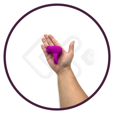 Foto 8 do produto Pretty Love Frances - Anel Peniano em Soft Touch com Estimulador Rotativo - 6,7 x 3,2 cm | Cor: Roxo