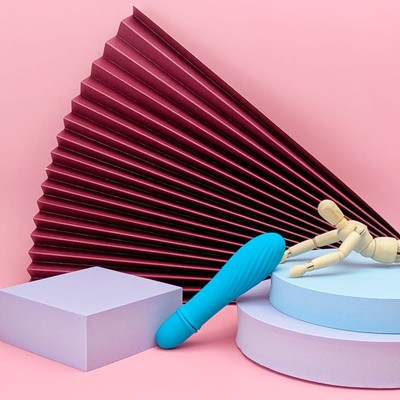 Mini Vibrador em Silicone com Relevo e 10 Modos de Vibração - Pretty Love Solomon | 12,2 x 2,9 cm | Disponível em 5 Cores