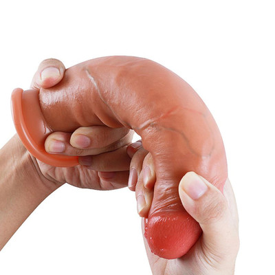 Foto 5 do produto Prótese Peniana Realística com Dupla Camada em TPE com Glande Delineada, Veias e Ventosa - Dildo Maig | 18,7 x 4,7 cm