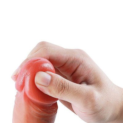Foto 6 do produto Prótese Peniana Realística com Dupla Camada em TPE com Glande Delineada, Veias e Ventosa - Dildo Maig | 18,7 x 4,7 cm