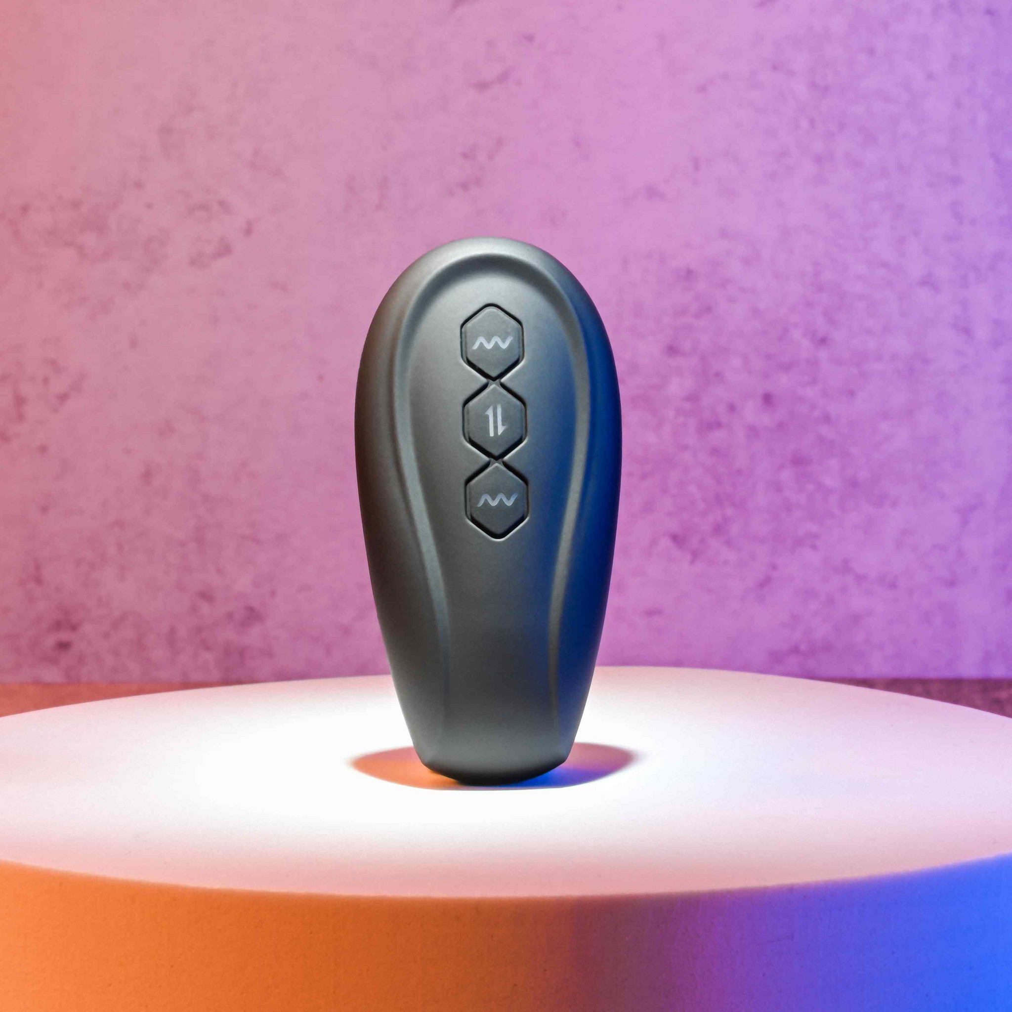 Prótese Peniana Realística com Escroto, 10 Modos de Vibração, 3 Movimentos, Recarregável e Controle Remoto Sem Fio - Evolved Thrust In Me | 16,5 x 3,8 cm | Disponível em 2 Cores - 6