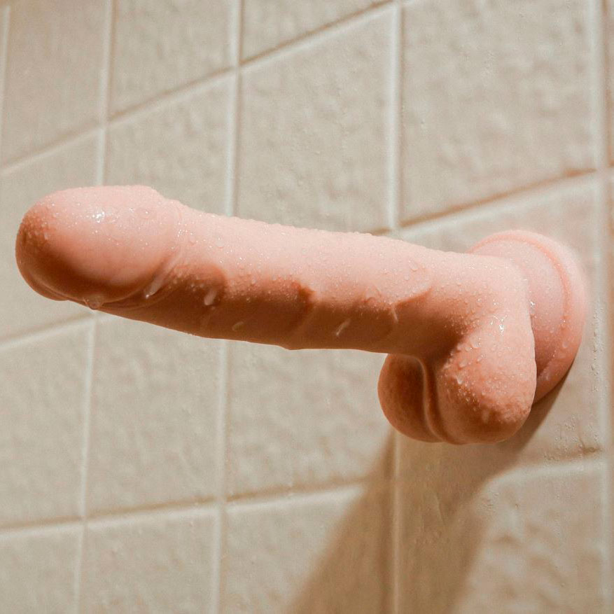 Prótese Peniana Realística Flexível com Escroto em TPE e Ventosa - Evolved Real Supple Poseable 9.5 | 18 x 4 cm - 3