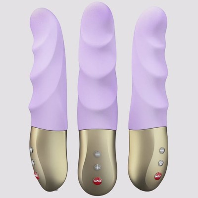 Foto 2 do produto Pulsador Estimulador Recarregável em Silicone com 3 Ritmos de Pulsação e 5 Velocidades - Fun Factory Stronic Petite | 10,8 x 3,7 cm | Disponível em 2 Cores