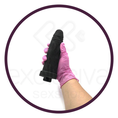 Foto 2 do produto Pura Ambição - Prótese em Formato de Pênis em Cyberskin com Glande Definida, Texturas Salientes e Vibro Multivelocidade - 16 x 4 cm | Cor: Preto